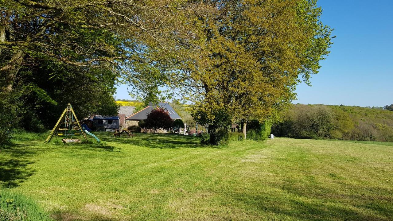 Maroux Vian Country Cottage Callac Екстериор снимка